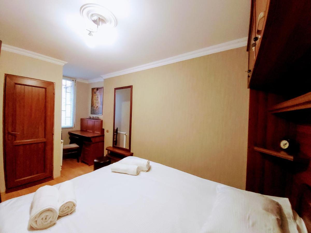 Baia'S Apartments Тбилиси Екстериор снимка